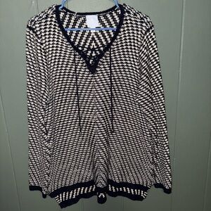 Xl Sunday Black and White Women's knit Sweater